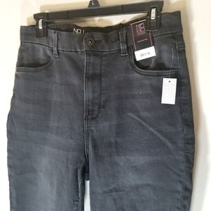 No Boundaries Women Black Jean's
